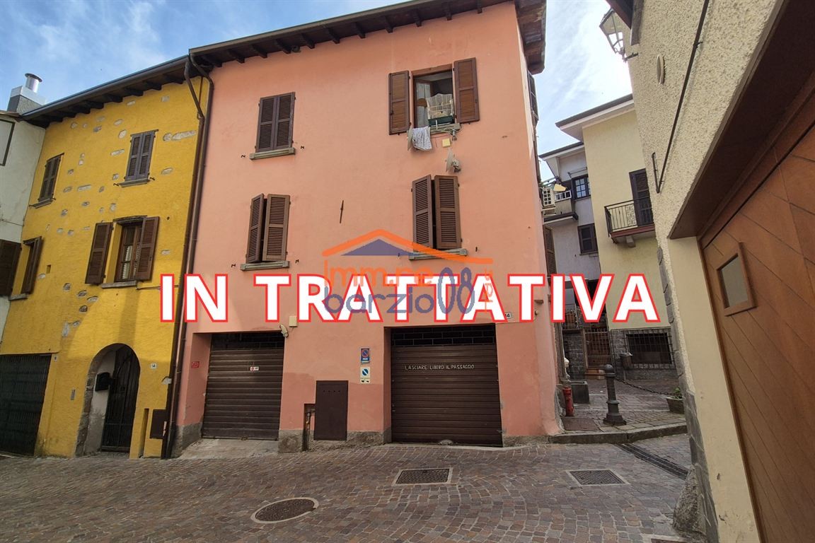 BILOCALE CON BALCONE - CORTENOVA