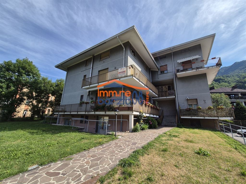 TRILOCALE CON BOX - INTROBIO