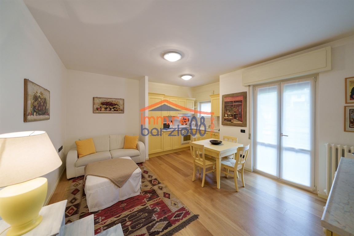 BILOCALE CON BOX - MOGGIO